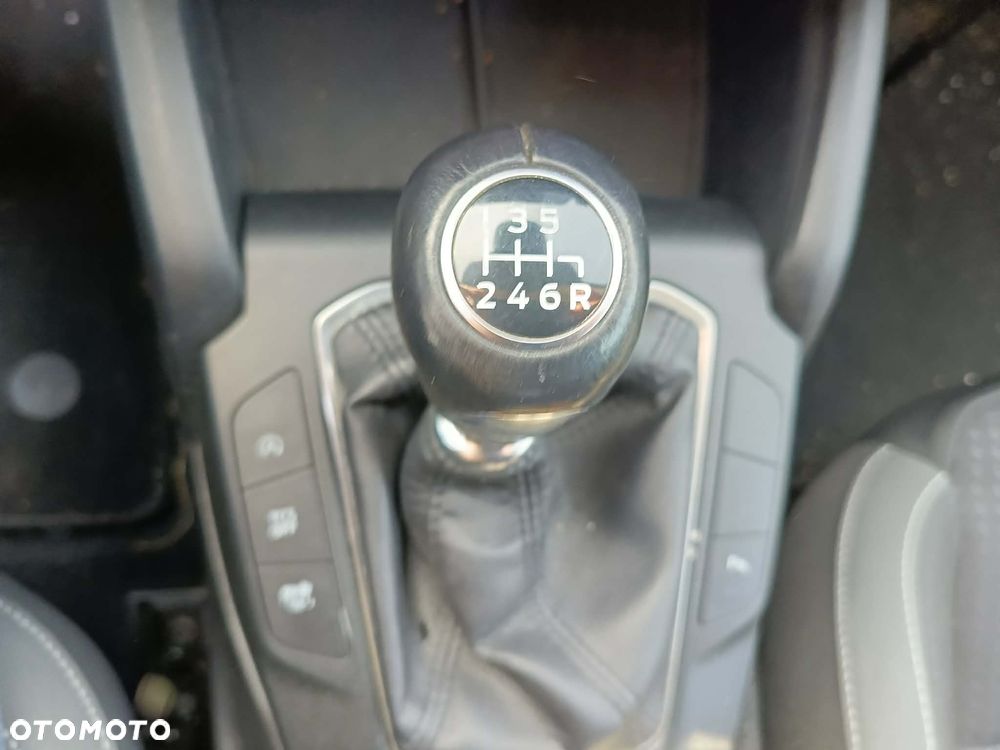 Ford Focus 1.0 EcoBoost Titanium - 32