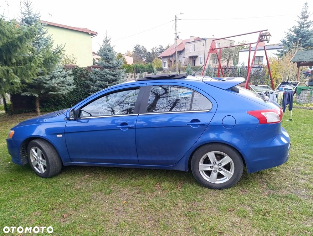 Mitsubishi Lancer - 9