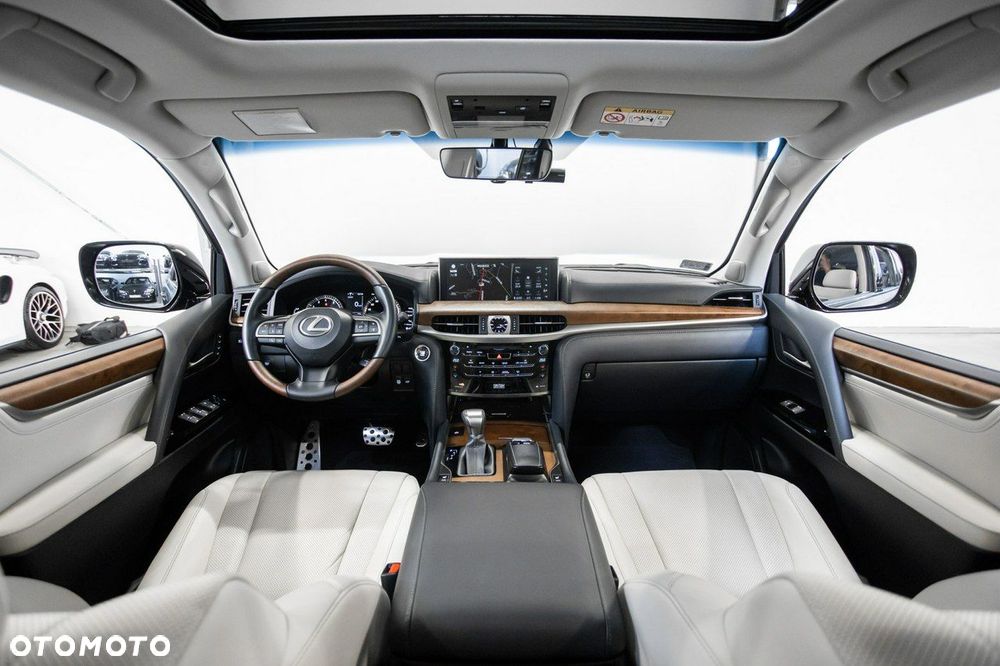 Lexus LX 570 Omotenashi - 20