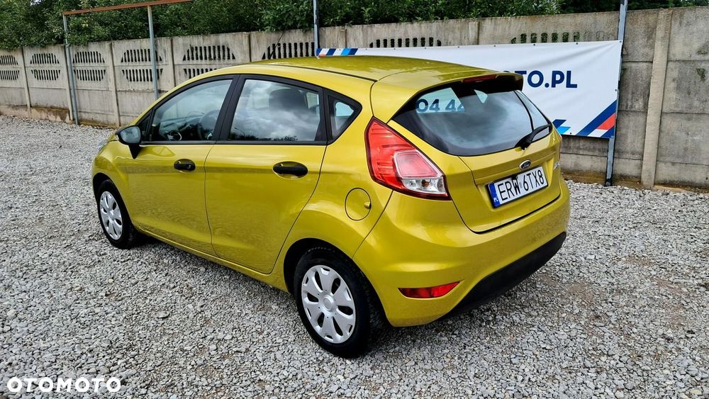 Ford Fiesta 1.25 Ambiente - 30