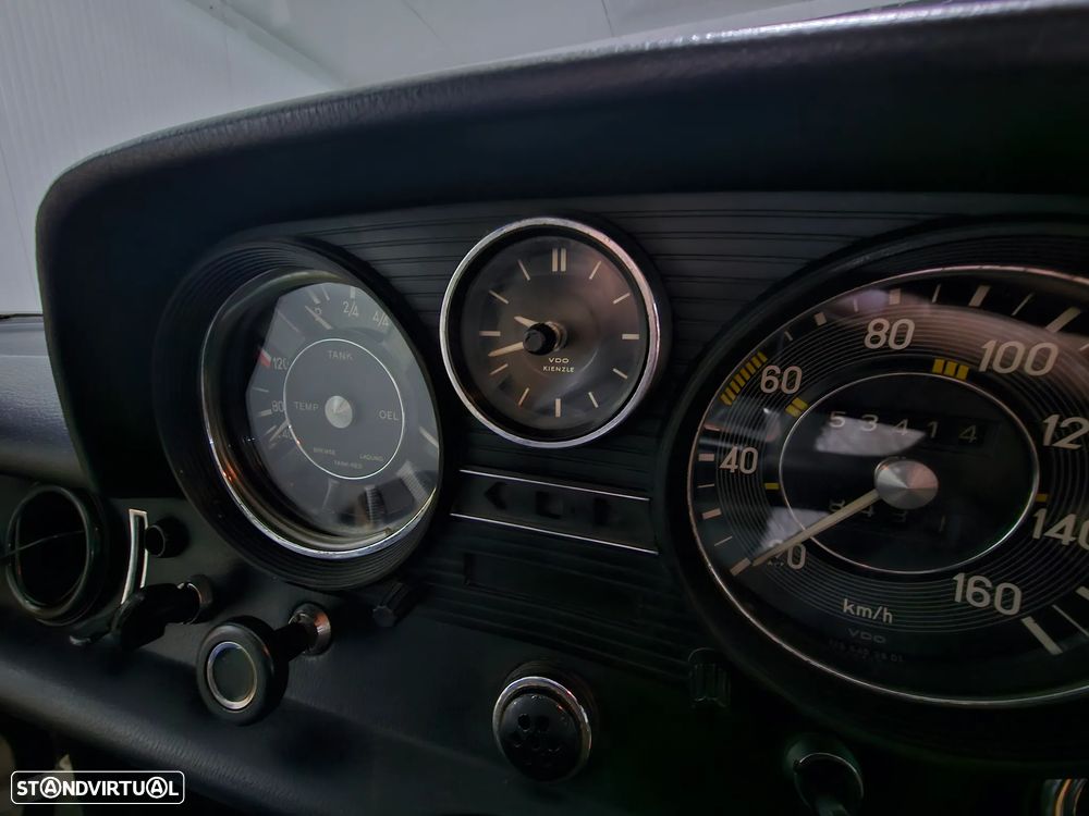 Mercedes-Benz W114/W115 (1968-1974) - 11