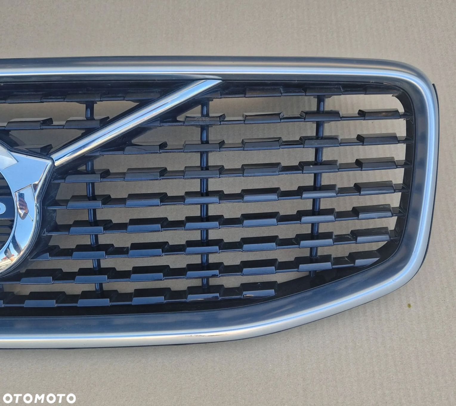 GRILL ATRAPA VOLVO XC60 II R-DESIGN 17- ORYGINAŁ IDEALNA - 4