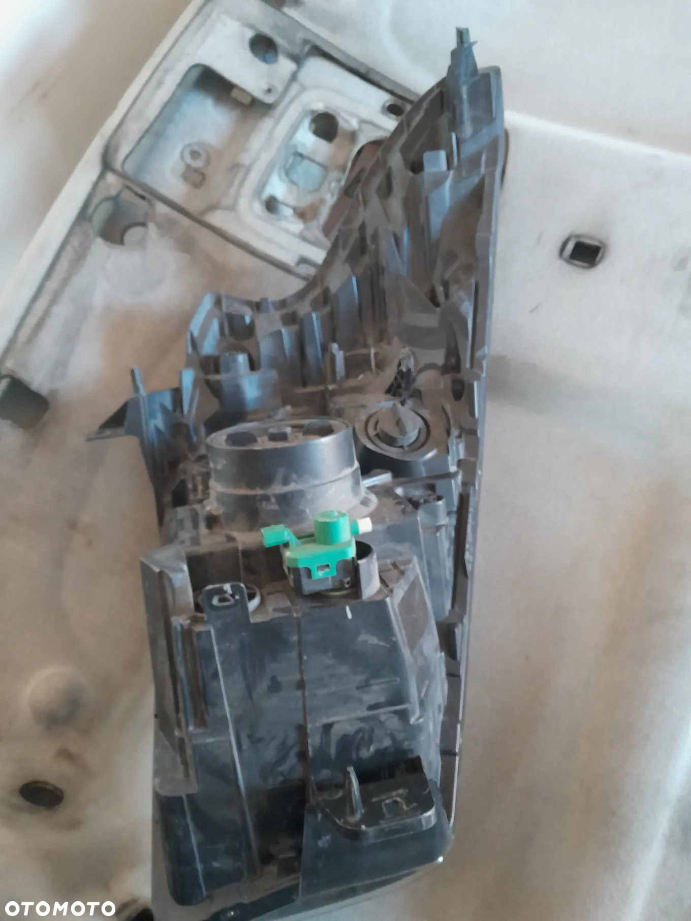 Lampa lewa Renault Trafic III - 2