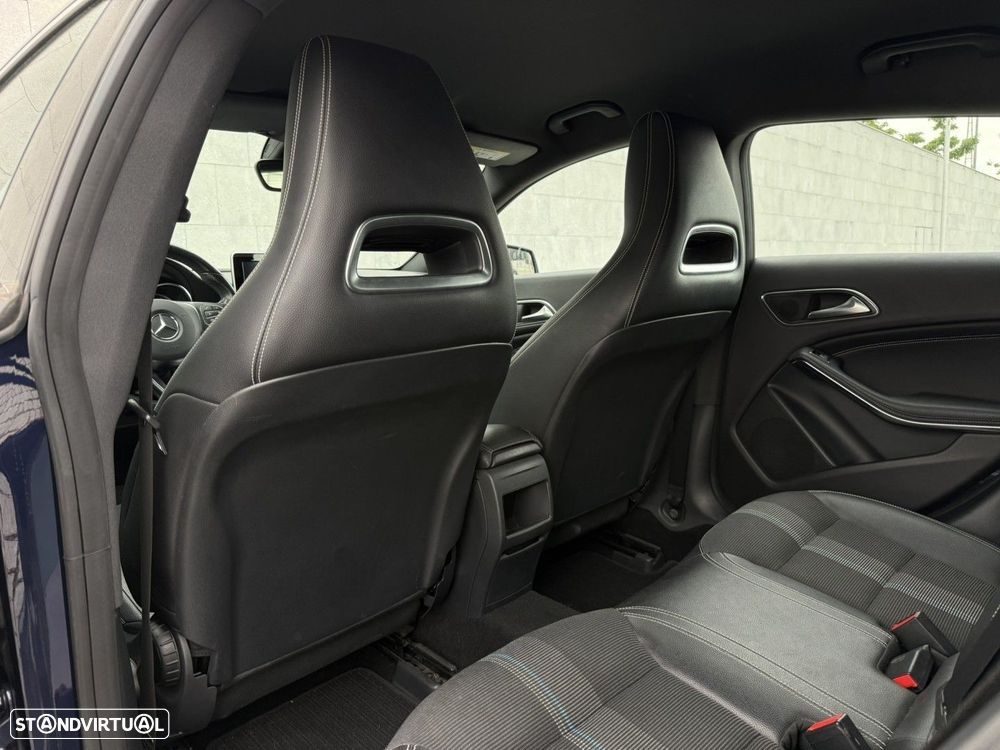 Mercedes-Benz CLA 180 d Shooting Brake Urban - 16