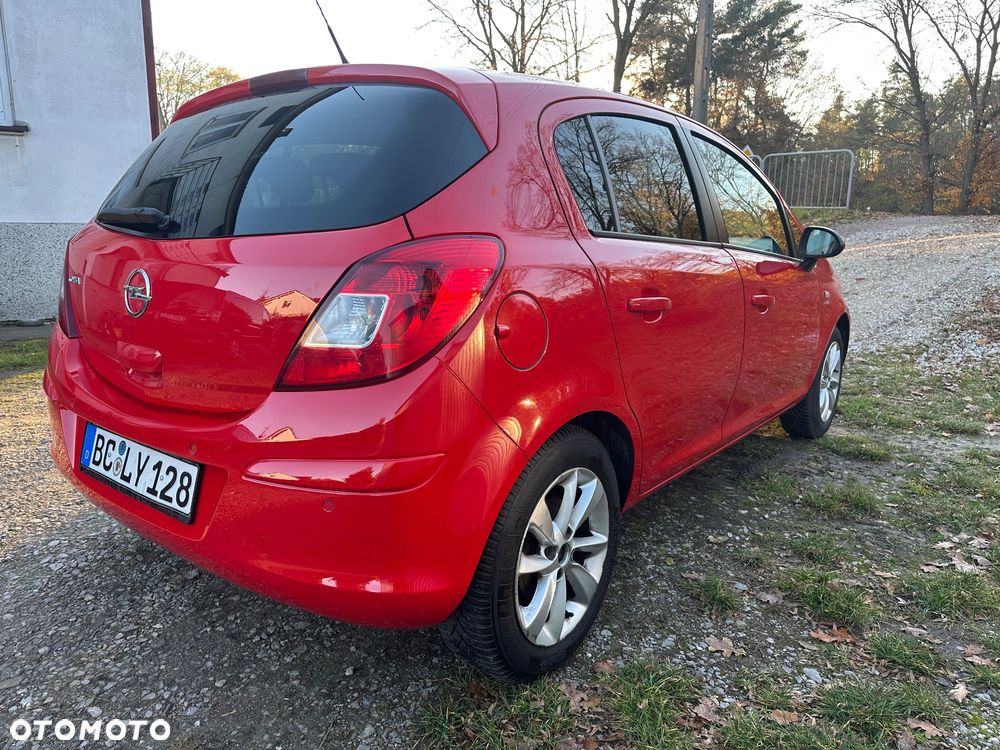 Opel Corsa 1.4 16V Edition - 12