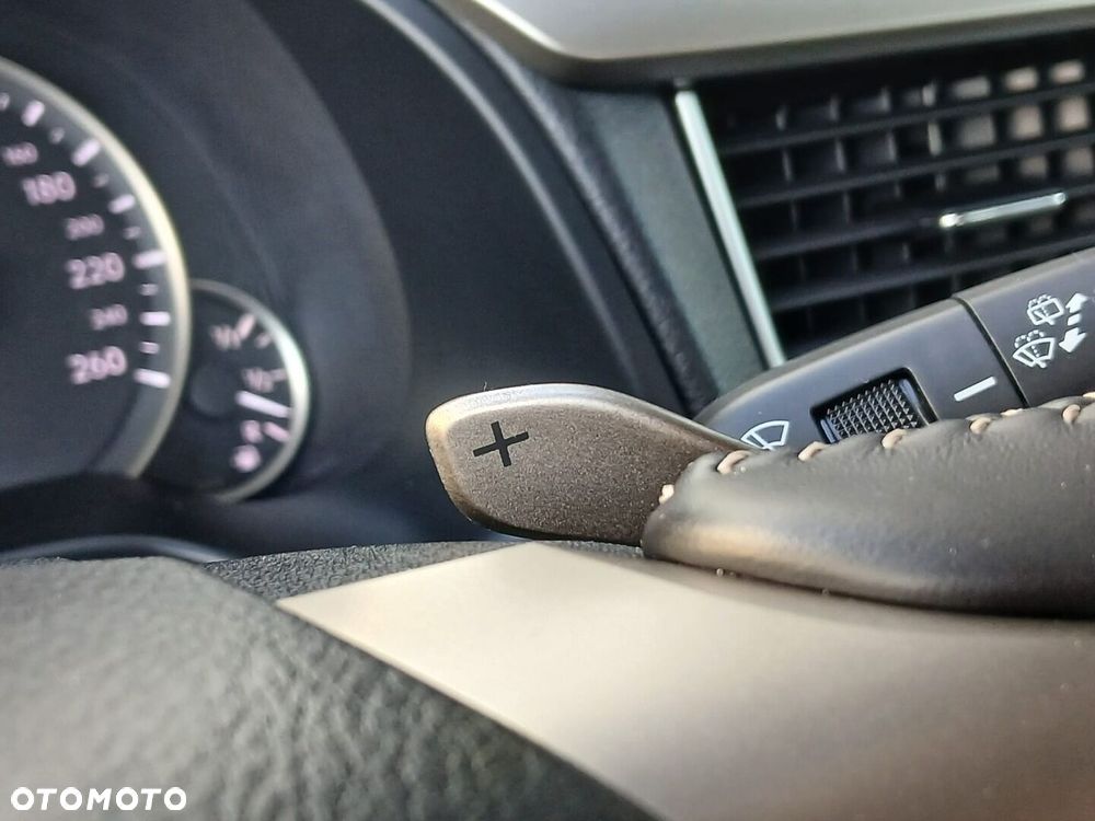 Lexus RX 450h F-Impression - 33