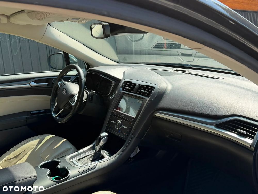 Ford Mondeo 2.0 TDCi Titanium PowerShift - 16