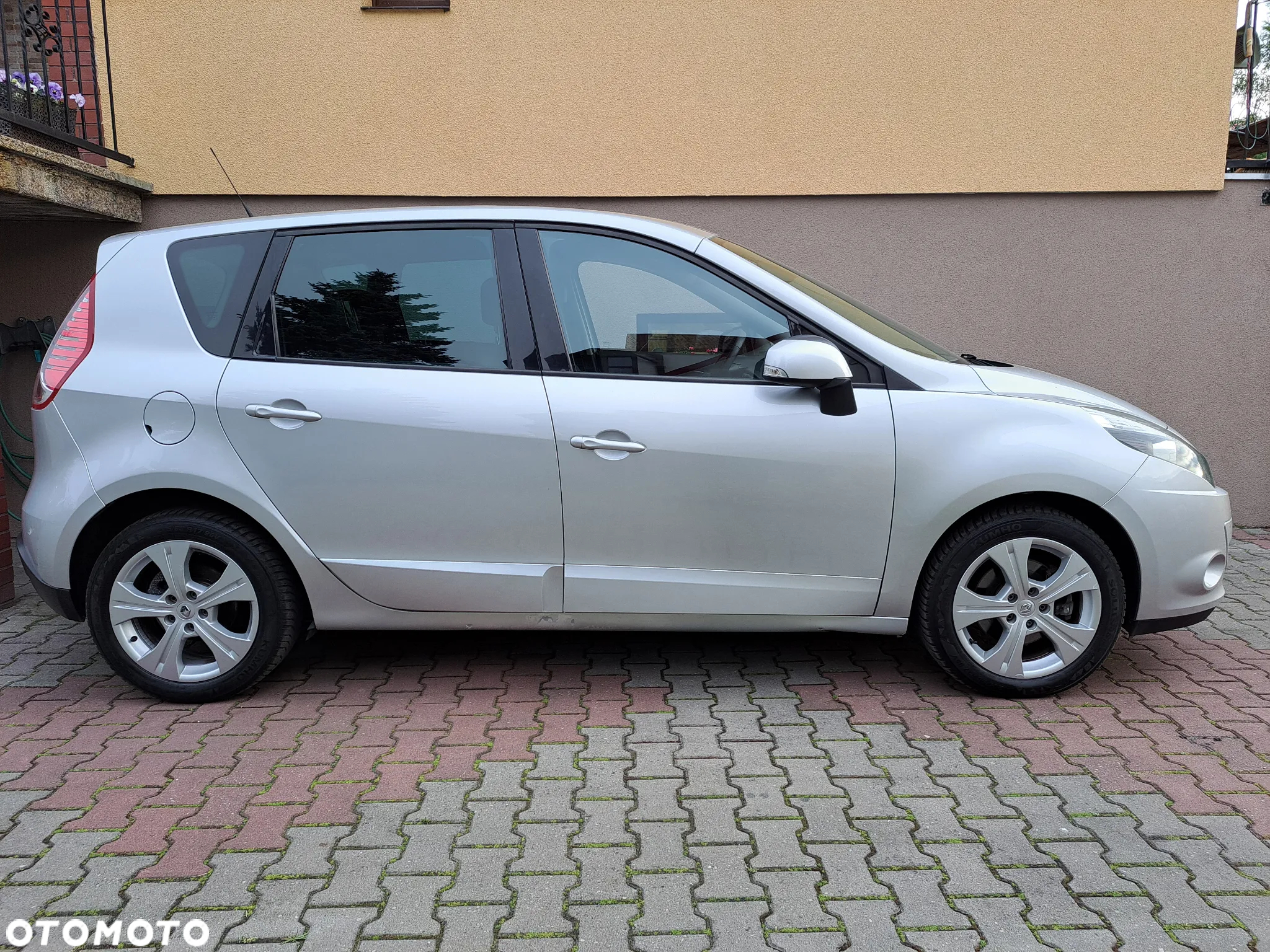 Renault Scenic 1.5 dCi Dynamique EDC - 5