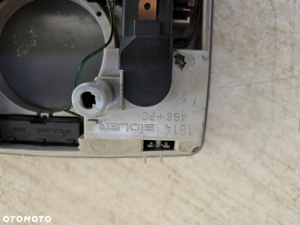 LAMPKA PODSUFITKI LED AUDI A4 B5 FL 8D0947111P - 4