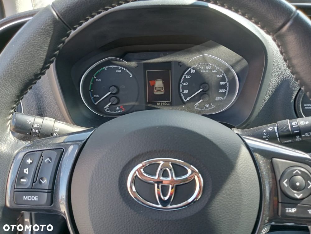 Toyota Yaris 1.5 20th Anniversary CVT - 11