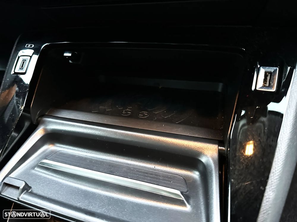 Peugeot e-208 50 kWh Allure Pack - 22