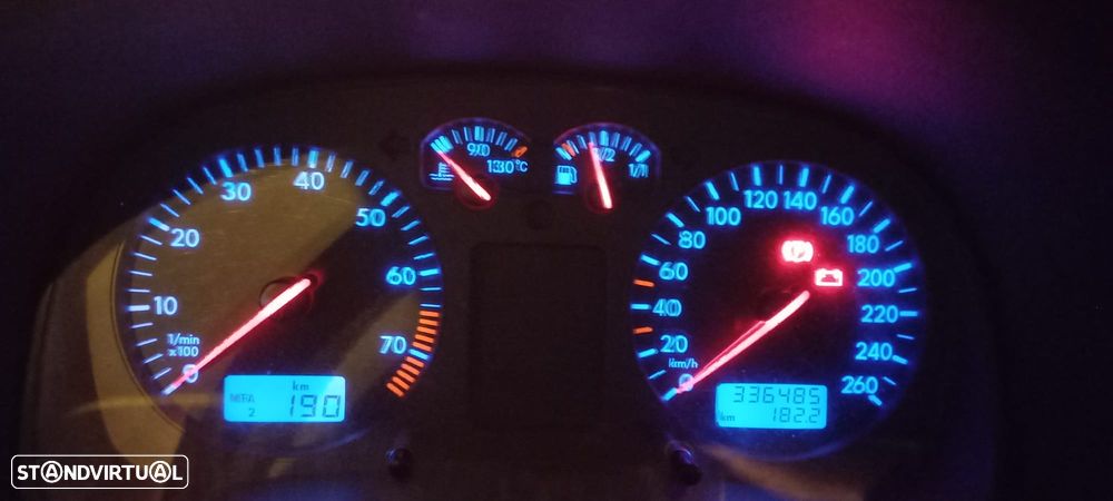 VW Golf 1.6i Highline EC - 4