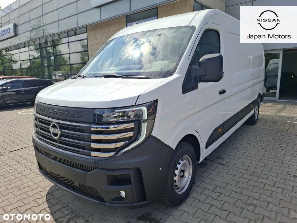 Nissan Interstar - 1