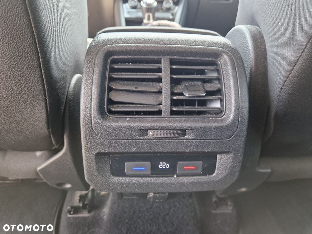 Volkswagen Touran 1.6 TDI BMT SCR Comfortline - 15