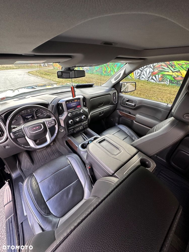 GMC Sierra - 11