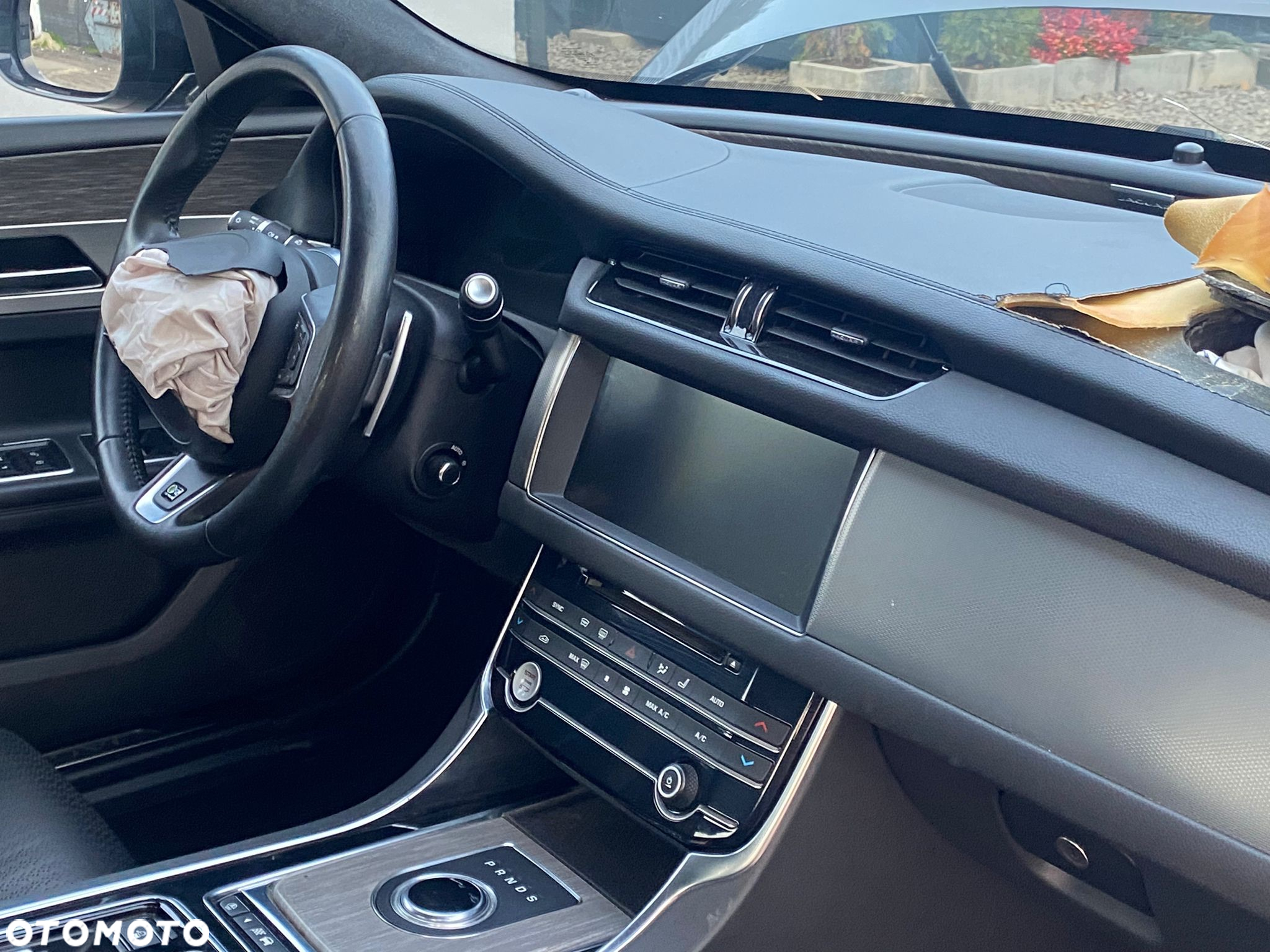 Jaguar XF 3.0 TDV6 S - 13