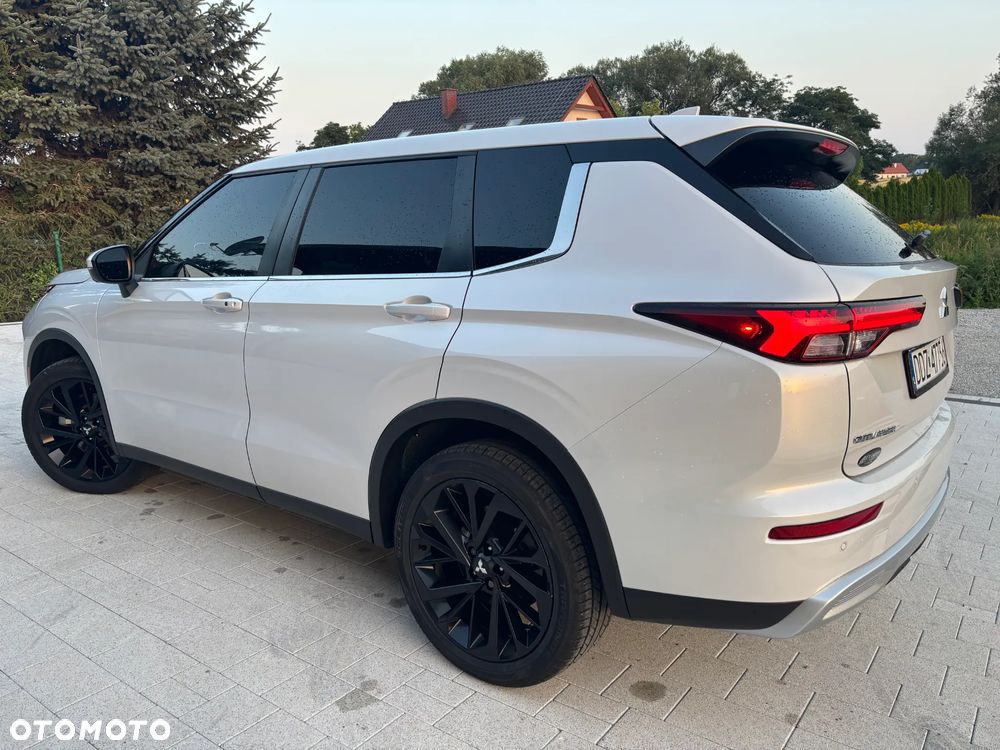 Mitsubishi Outlander - 6