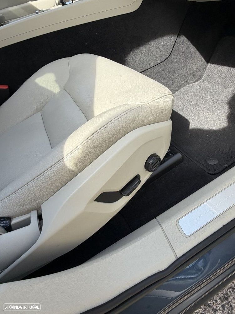 Volvo XC 60 2.0 T6 PHEV Inscription Expression AWD - 46