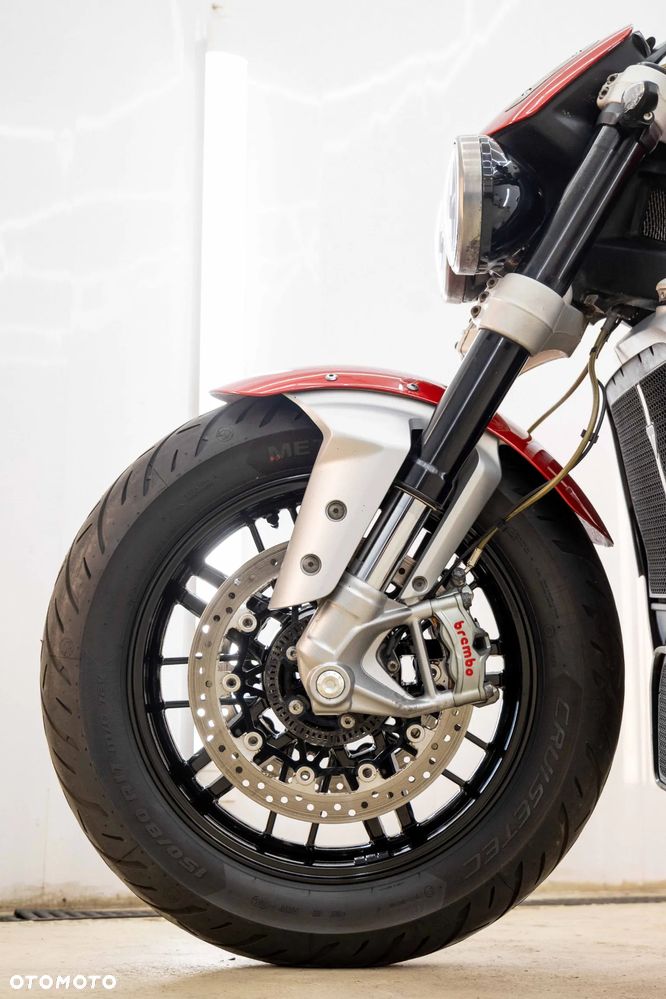 Triumph Rocket - 33
