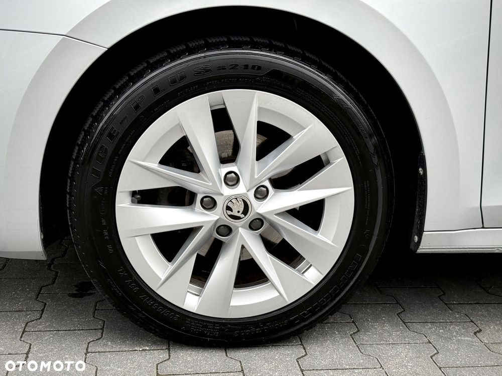 Skoda Octavia 1.5 TSI e-Tec Ambition DSG - 17