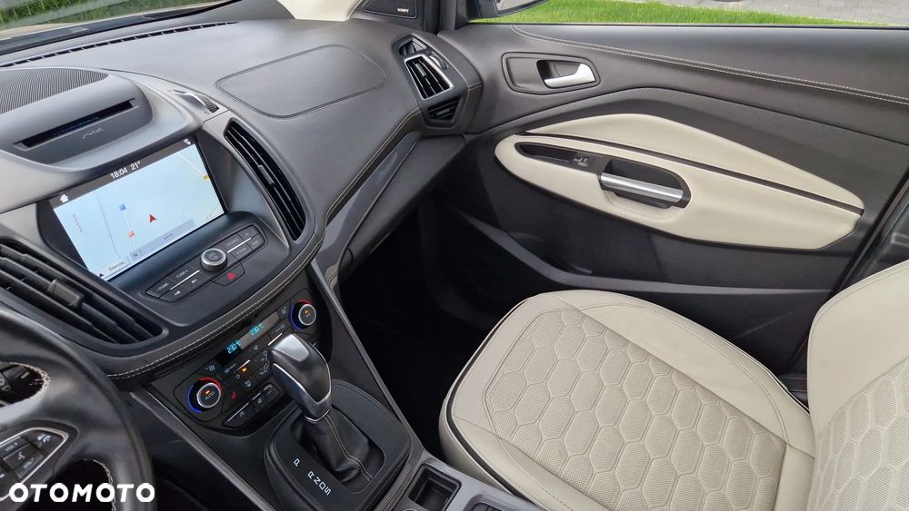 Ford Kuga 1.5 EcoBoost 4x4 Vignale - 17