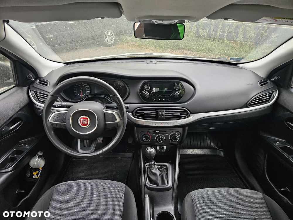 Fiat Tipo 1.4 16V Easy EU6d - 9