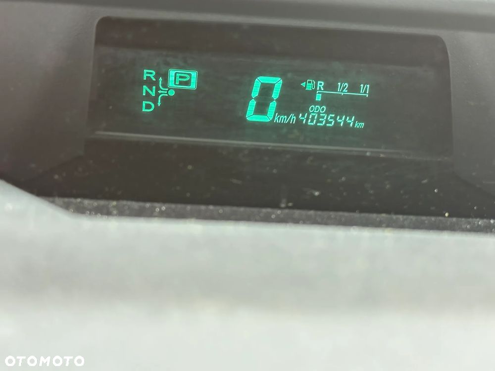 Toyota Prius 1.5 VVT-i Sol - 2