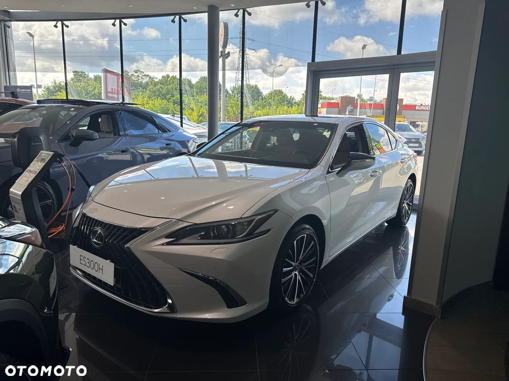 Lexus ES - 21