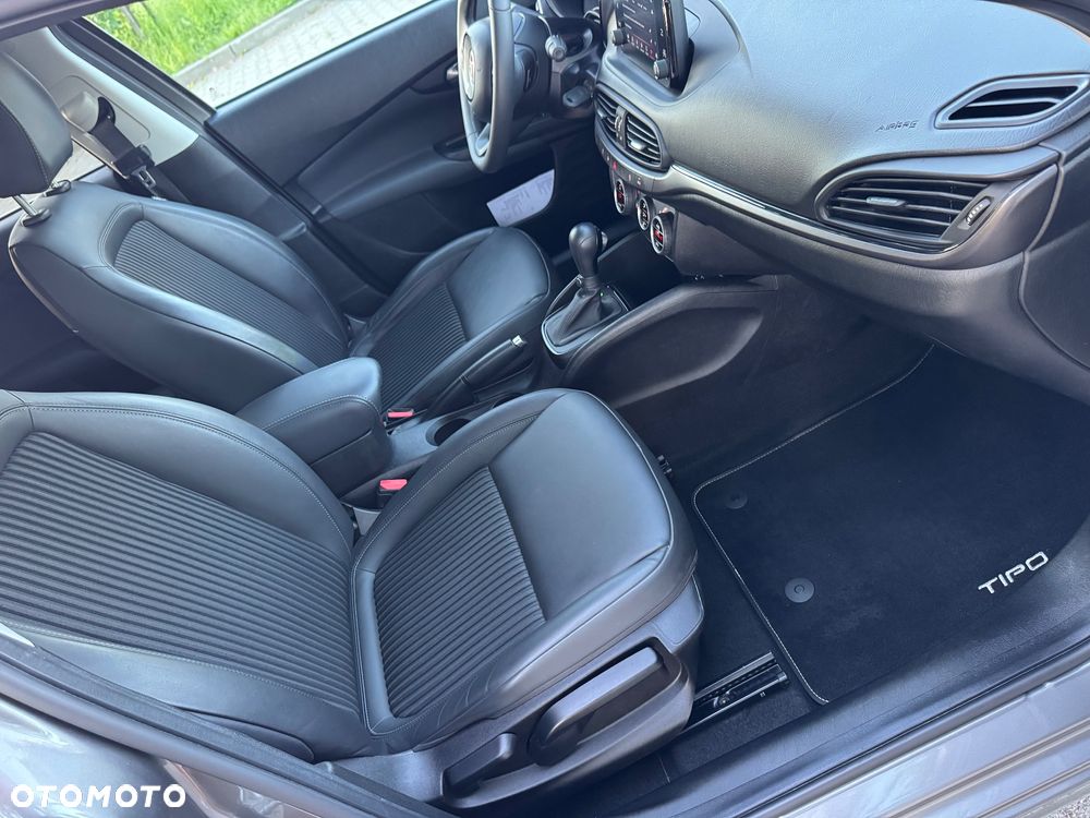 Fiat Tipo 1.6 MultiJet DCT Lounge - 21