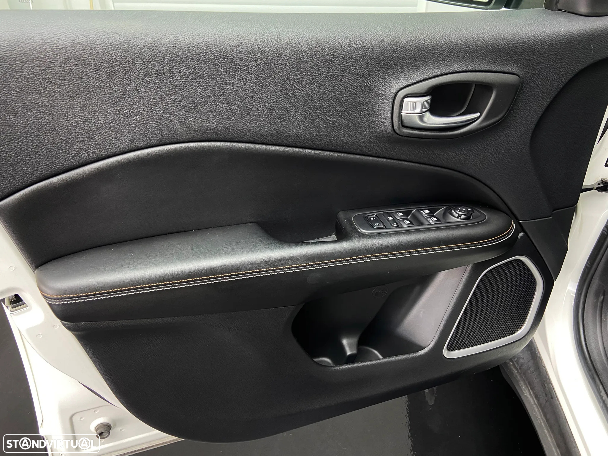 Jeep Compass 1.3 T Longitude - 7