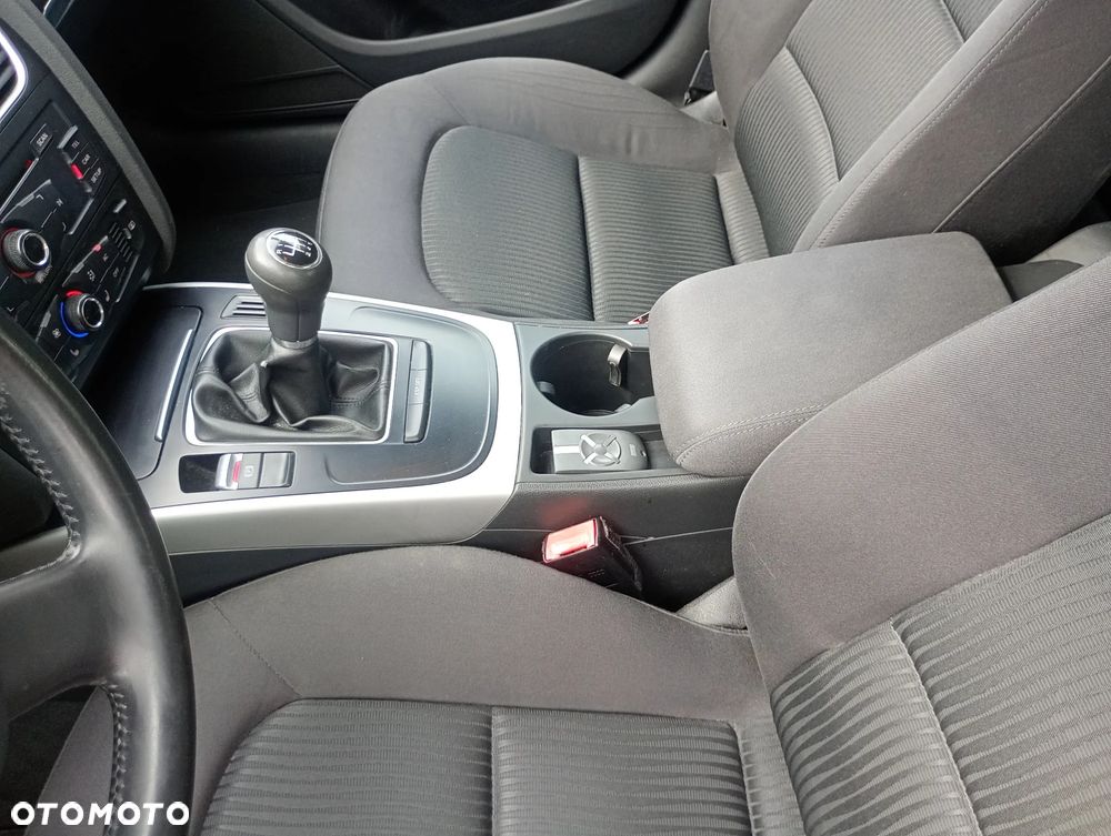 Audi A4 Limousine - 32
