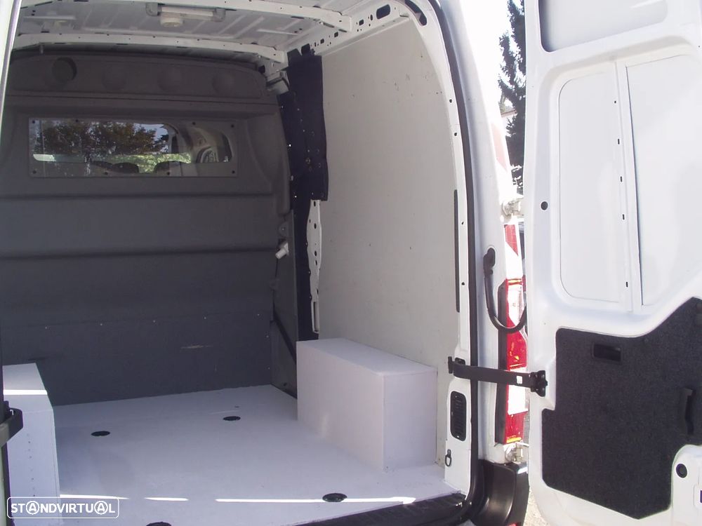 Renault Master 2.3 DCI L2H2 130cv **7 Lugares** - 9