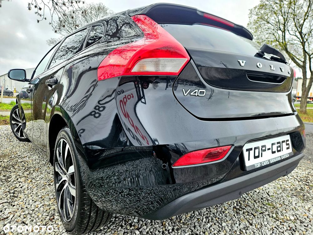 Volvo V40 T2 Linje Svart - 3