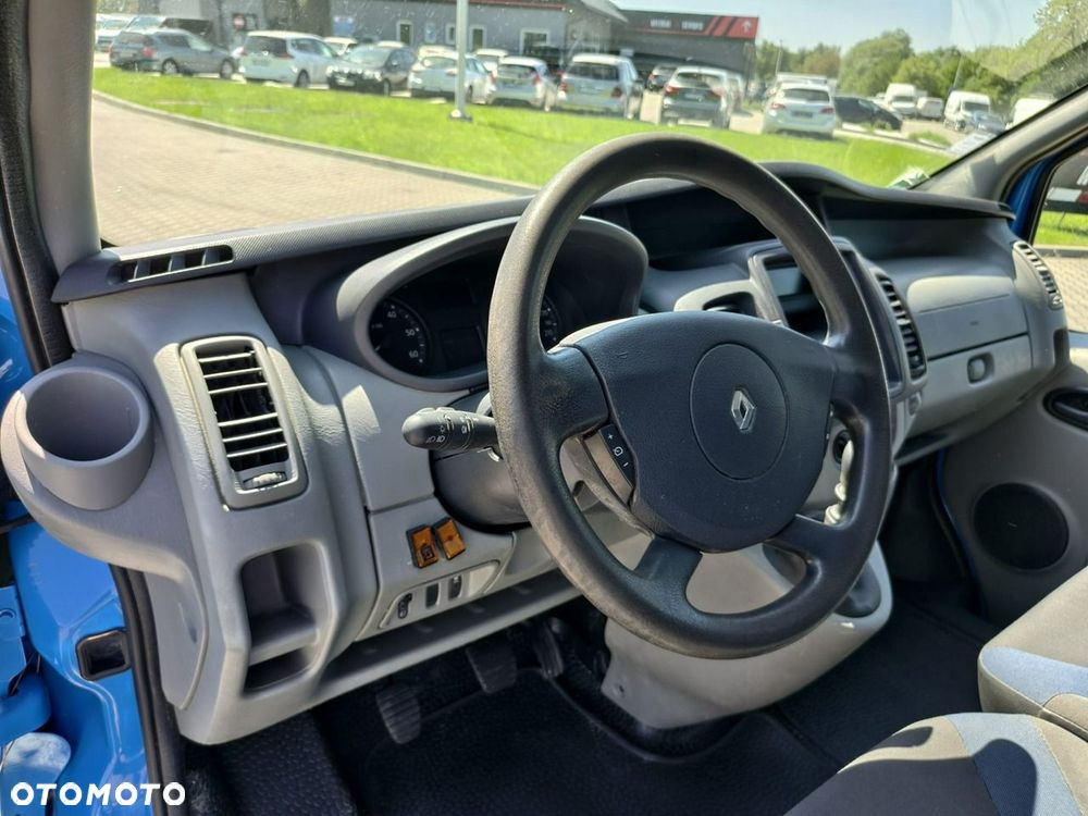 Renault Trafic - 10