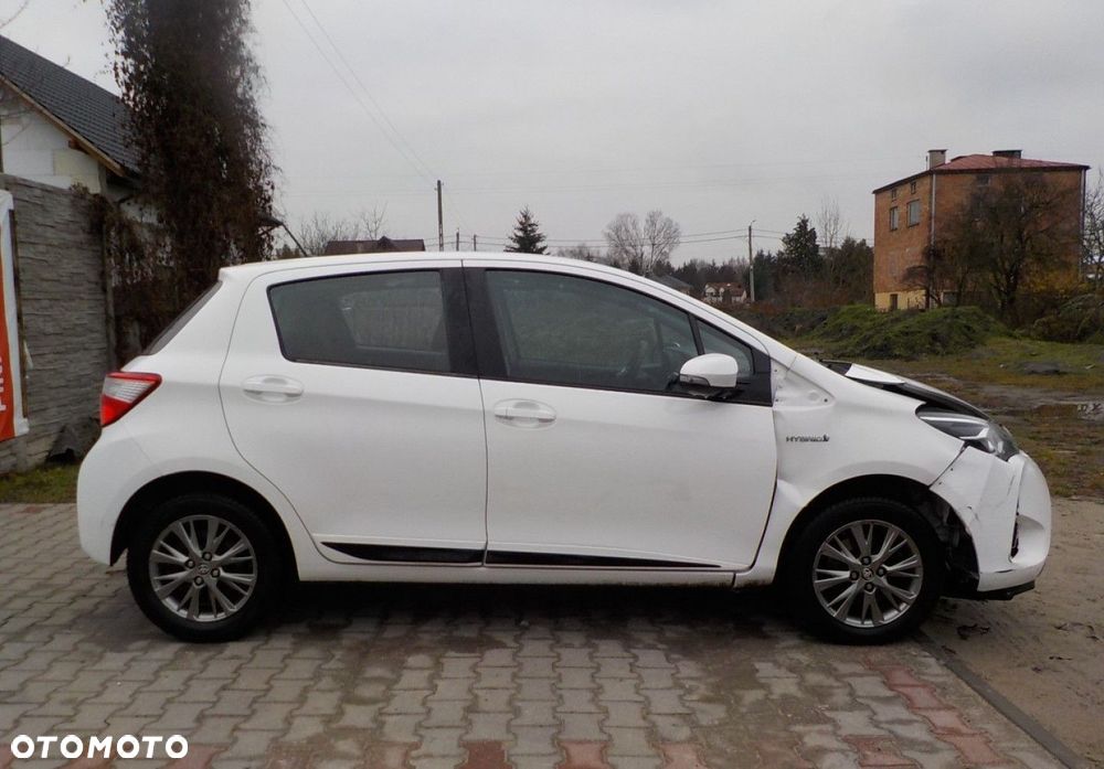 Toyota Yaris - 13