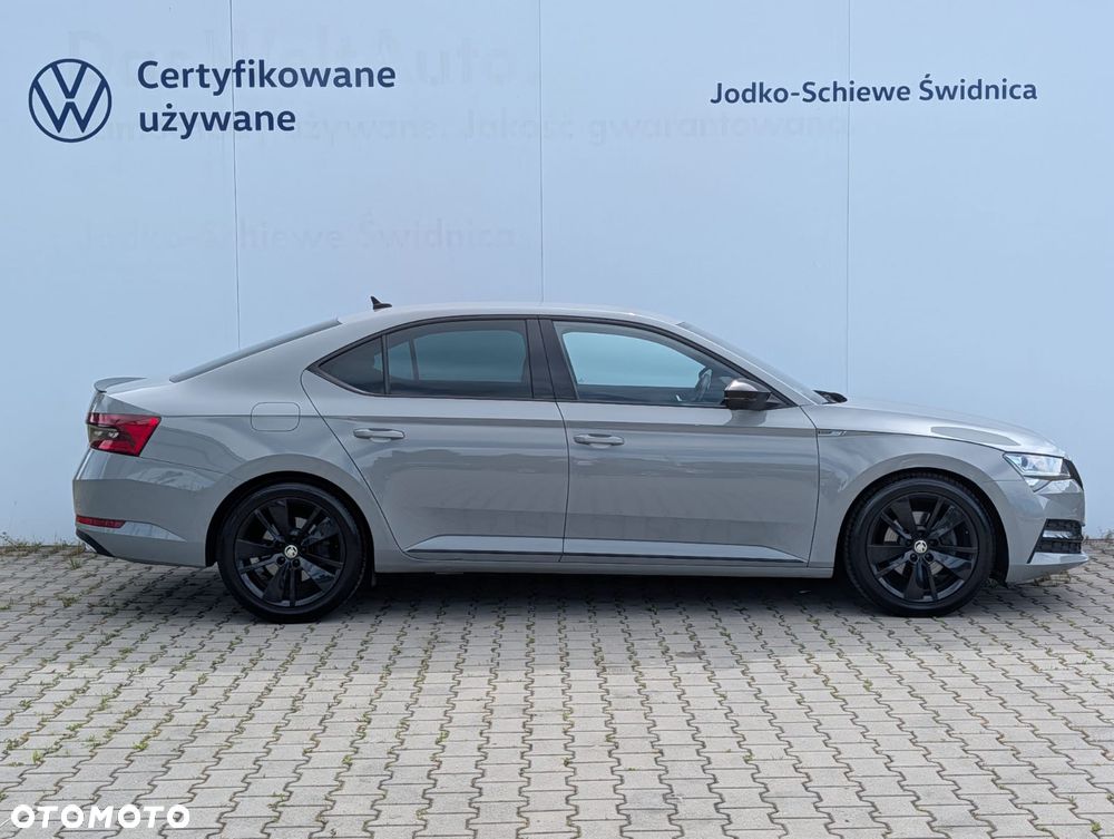 Skoda Superb 1.5 TSI ACT Sportline - 5