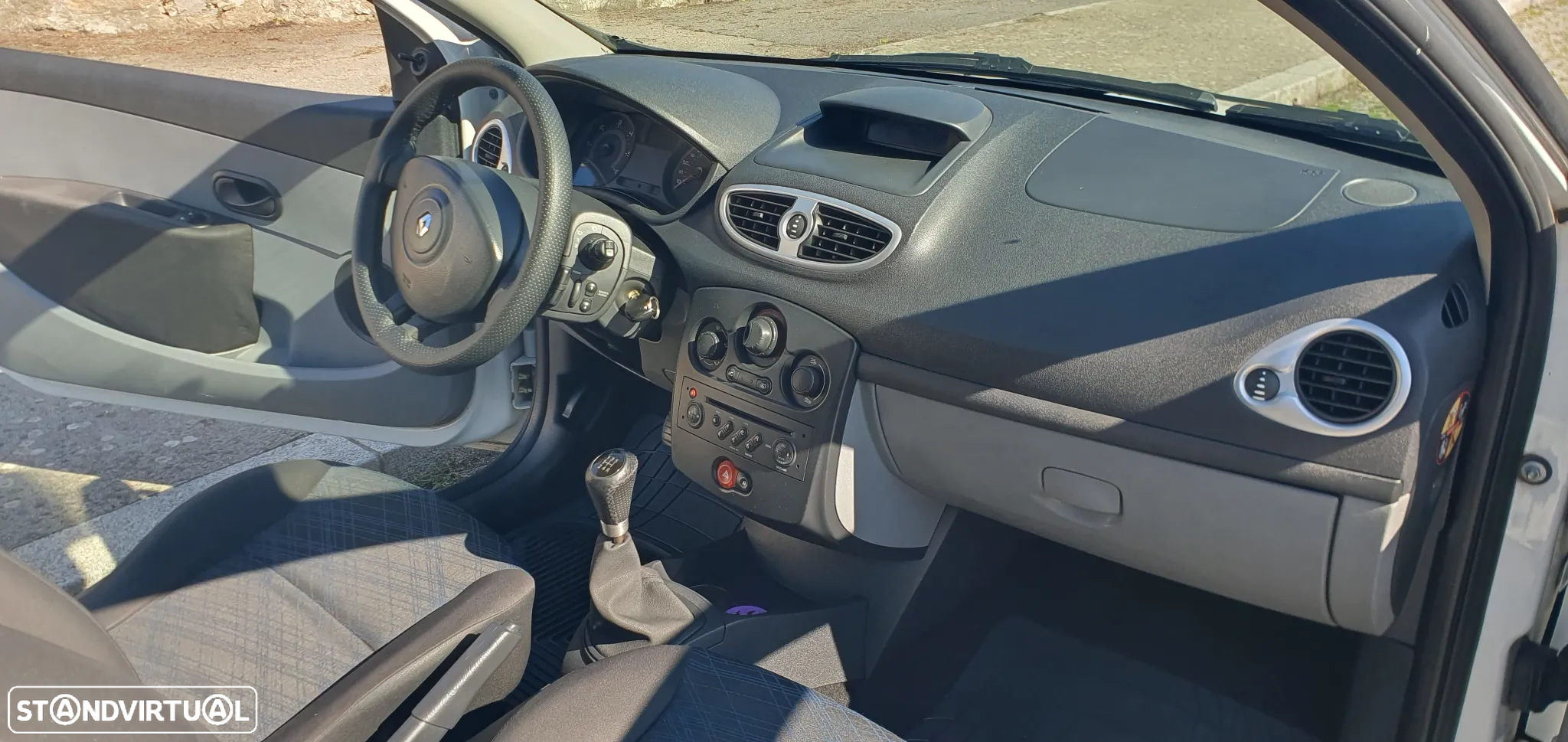 Renault Clio - 13