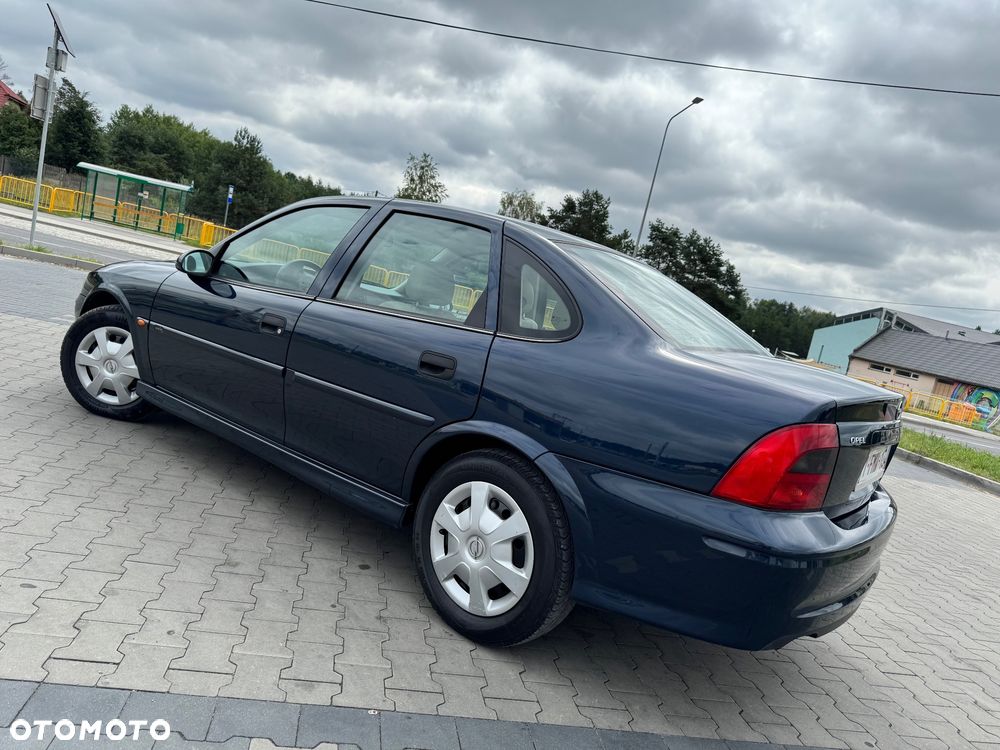 Opel Vectra - 8