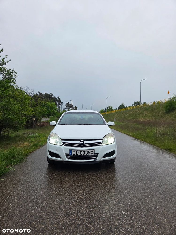 Opel Astra - 1