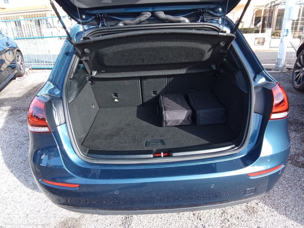 Mercedes-Benz A 250 e Style Plus - 12
