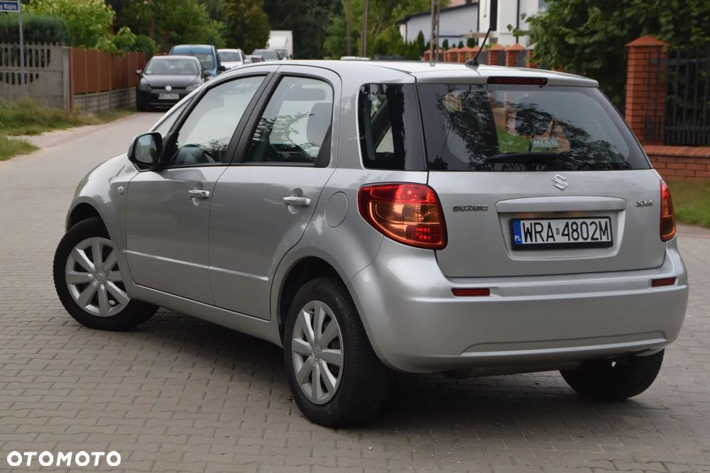 Suzuki SX4 1.6 GLX / Comfort - 10
