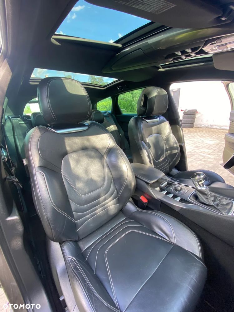 Citroën DS5 2.0 HDi Chic - 11