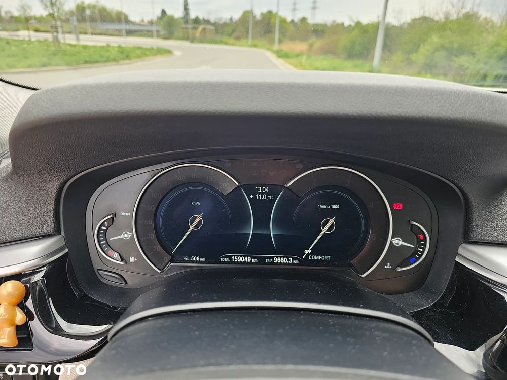 BMW Seria 5 520d xDrive Luxury Line sport - 12