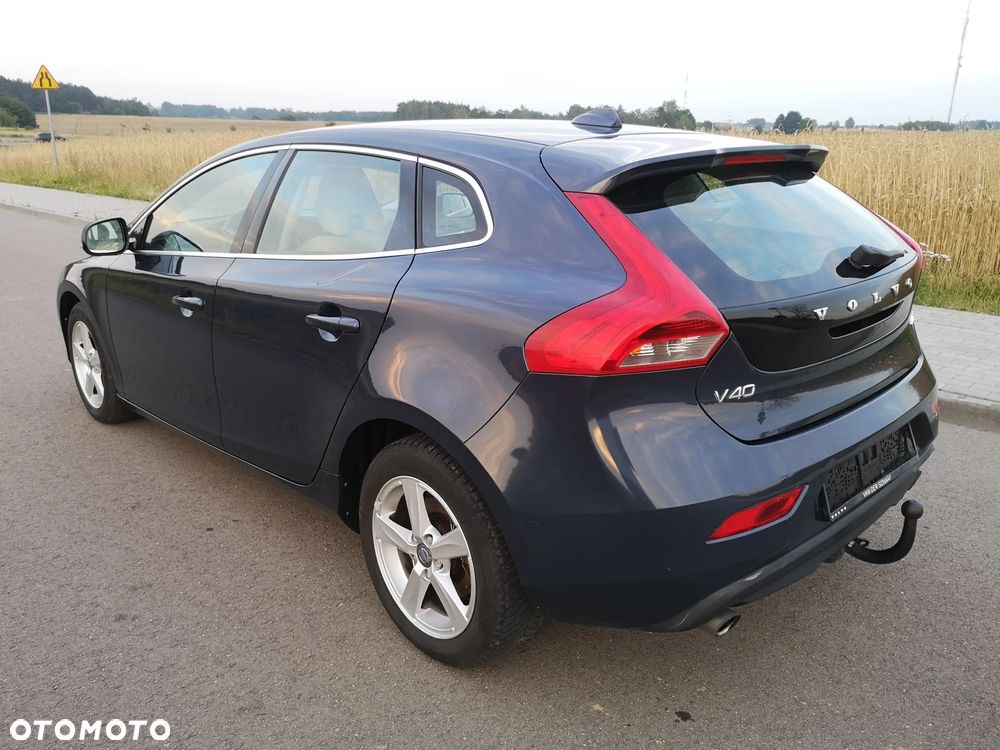Volvo V40 D3 Momentum - 12