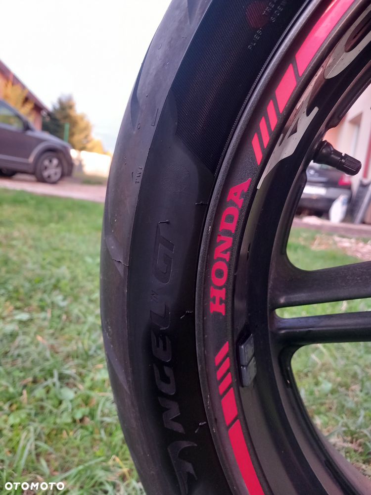 Honda CBF - 11