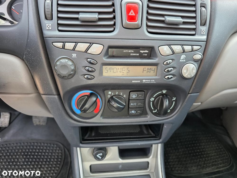 Nissan Almera 1.5 Comfort High - 12