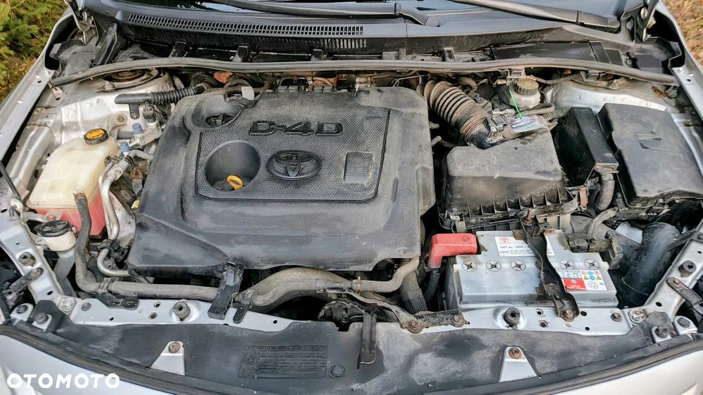 Toyota Corolla 1.4 D-4D Premium - 11