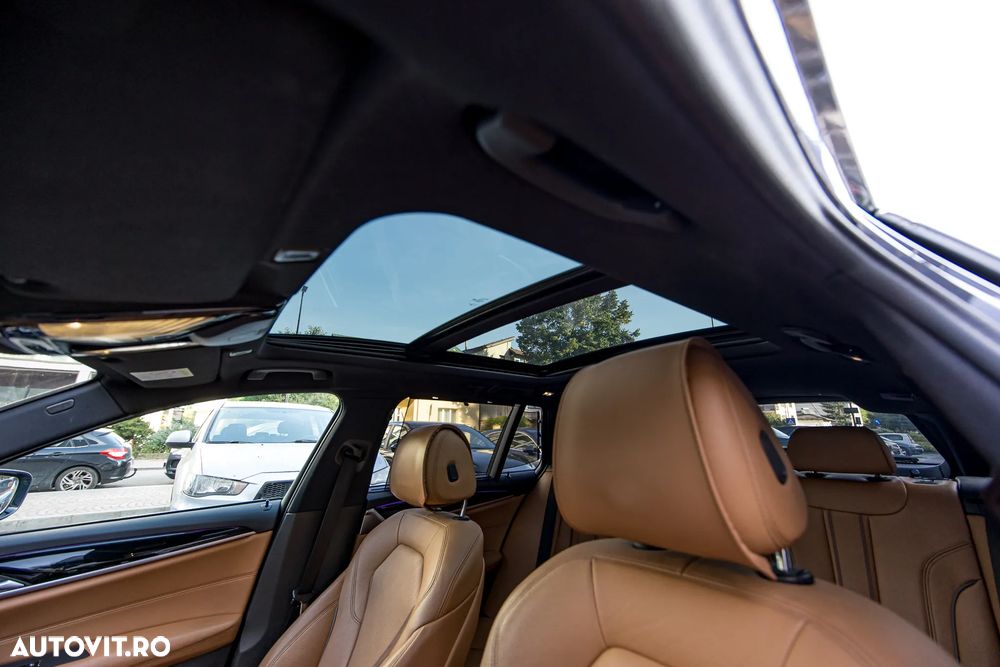 BMW Seria 5 520d AT - 22