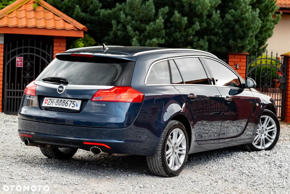 Opel Insignia 2.0 Turbo 4x4 Cosmo - 9