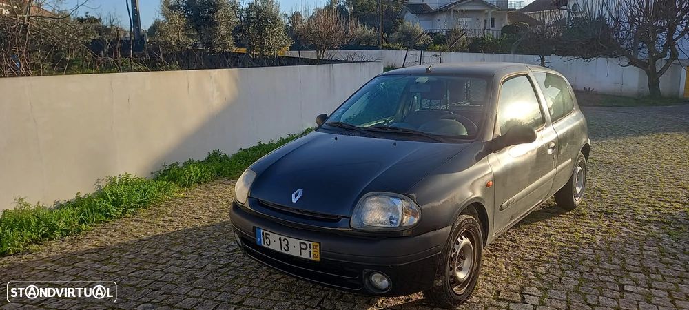 Renault Clio ver-1-9-d-rn - 1